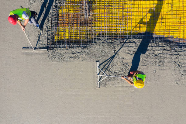 Best Commercial Concrete Contractor  in Greenwood, MS